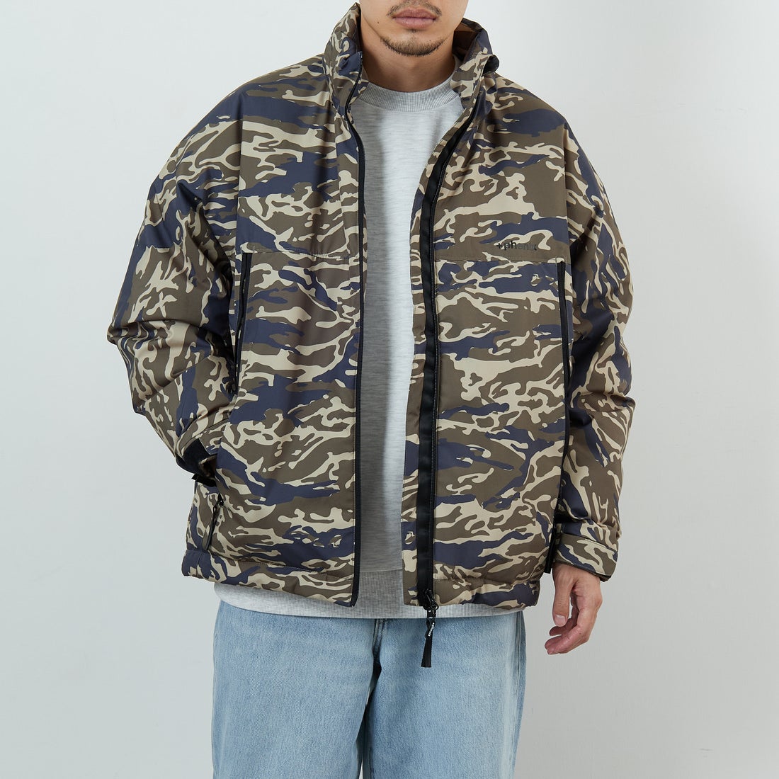 phenix [プラスフェニックス] 別注 LEVEL7 ダウンジャケット [POO