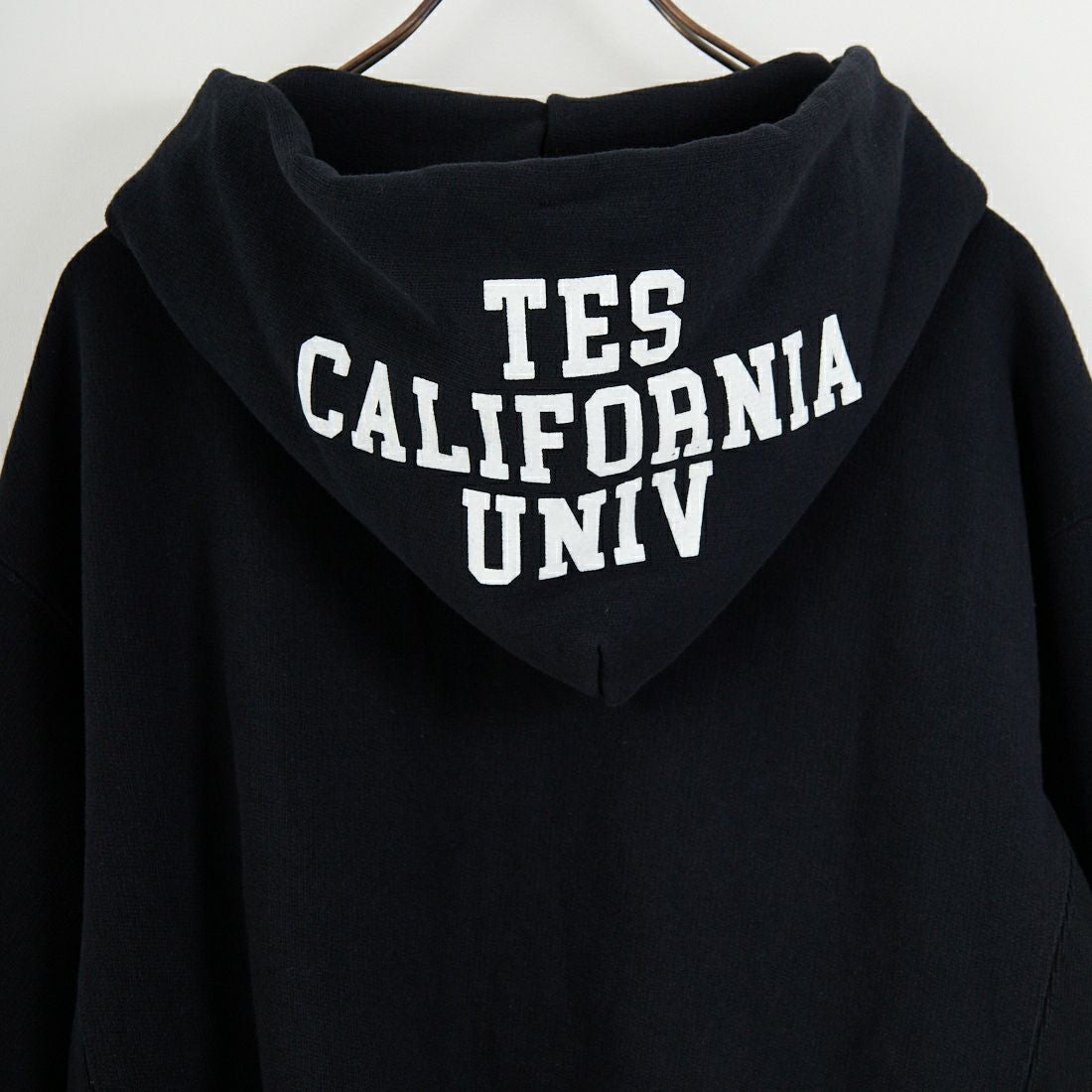 The Endless Summer [エンドレスサマー] カレッジスウェットジップ