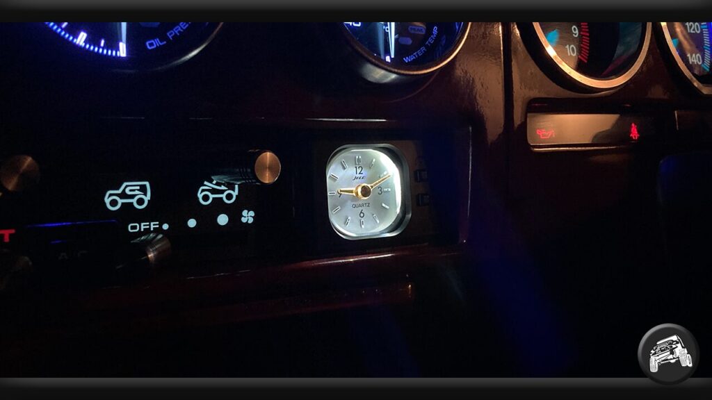 ジムニーの純正アナログ時計取り付け編 | ジムニー愛がとまらない車DIY