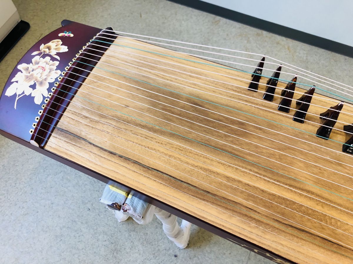その他 :: その他の楽器 :: 中古 楽海楽器 ミニ古筝 (u78521