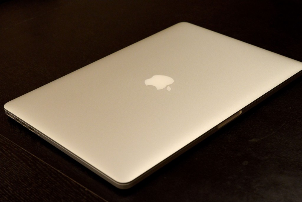 MacBookProコーティング剥がれ、たった4日間で修理が終わった