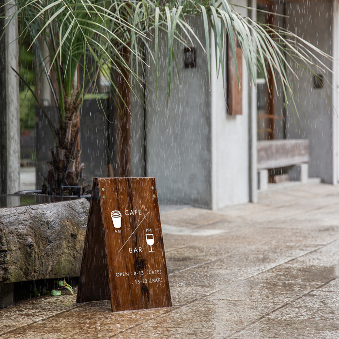 物語を紡ぐ木看板 【SABI】シリーズ、デビュー！ – 上手工作所