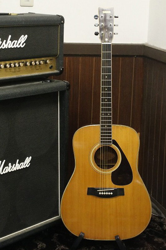 Vintage 1980's made Orange Label model YAMAHA FG-201 Made in Japan