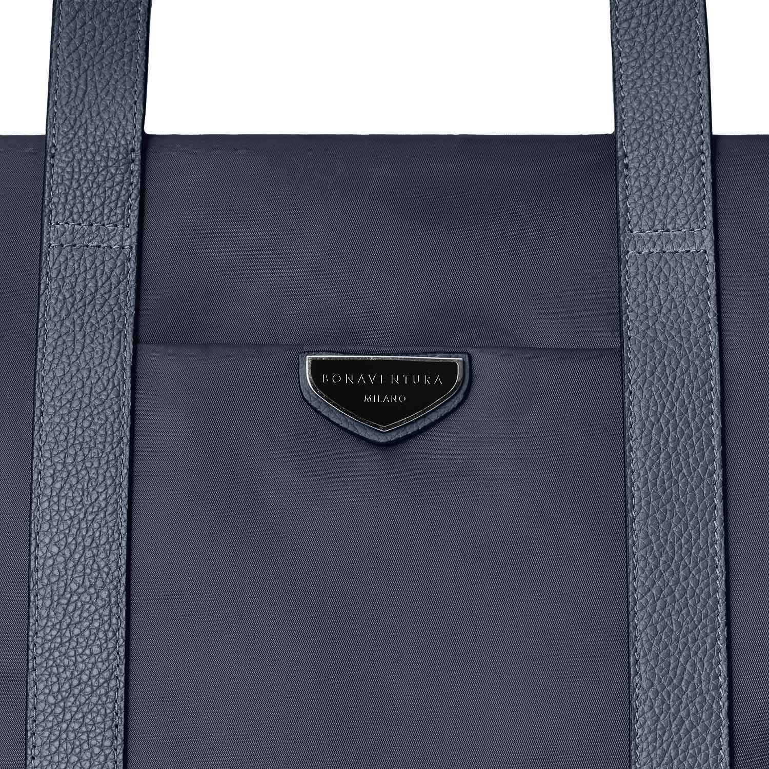 チェレステ ナイロン トート (ミディアム)