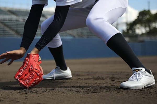 野球の白スパイクおすすめ3選！選び方やお手入れ方法などを解説