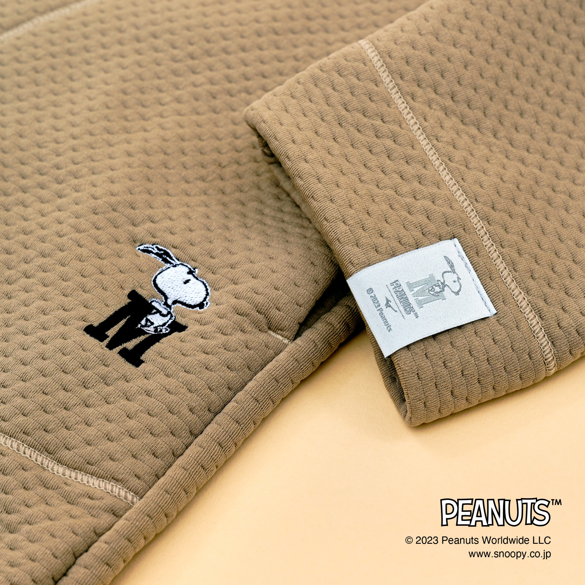 PEANUTS／吸湿発熱】ブレスサーモリップルキルト ハイネックワンピース