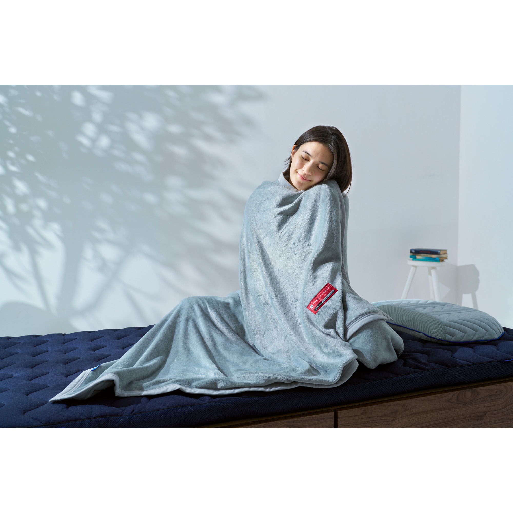 吸湿発熱】ブレスサーモ毛布（シングル）|C2JNBY52|寝具|健康・日常