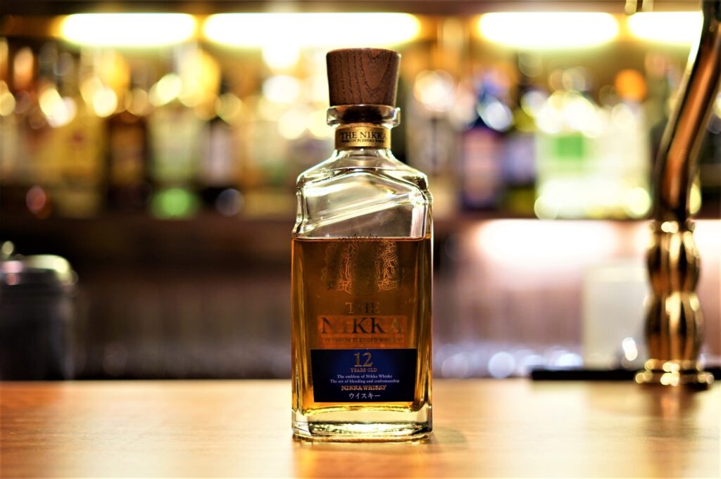 レビュー】ザ・ニッカ12 – 特徴や味、定価、どこで買える