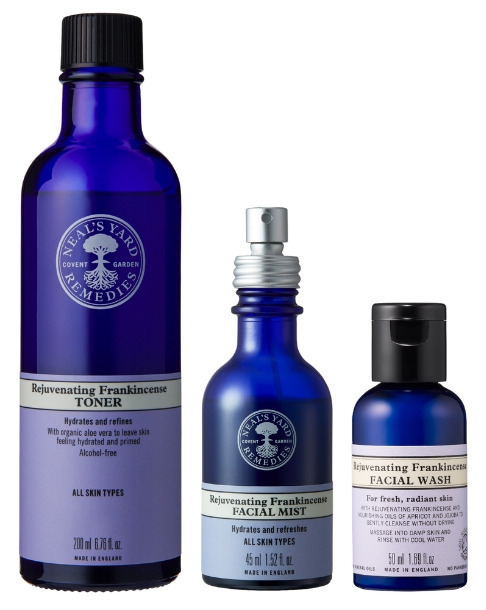 夏のお肌に水分補給を♪ │ニールズヤード レメディーズ │ ショップ