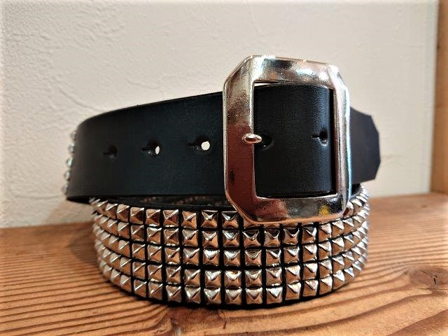 ピラミッドスタッズベルト 5連シルバースタッズ【ブラック】40mm