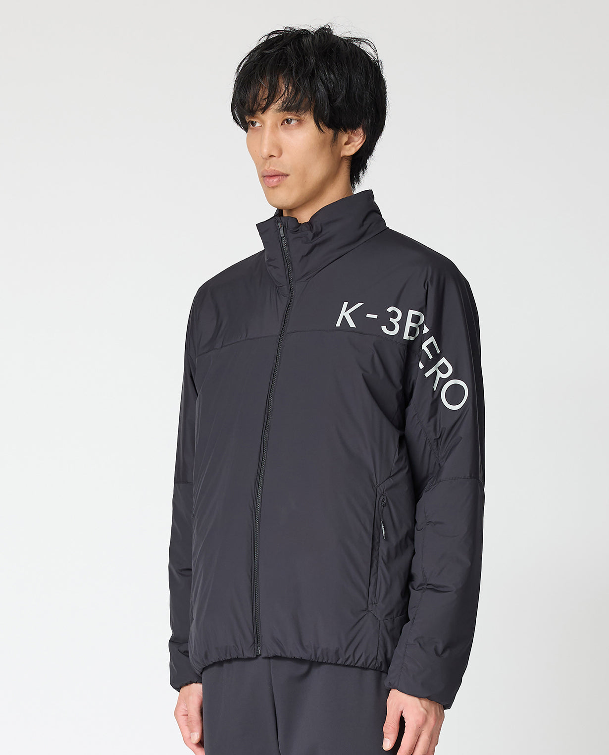 0_060_V スリット入りストレッチ中綿 スタンドカラーブルゾン