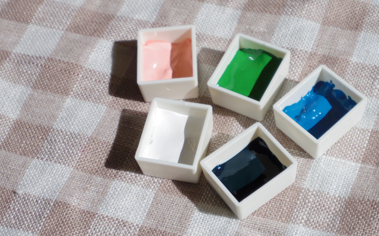 自己流！空のハーフパンに絵の具をキレイに詰める方法＆キャップを