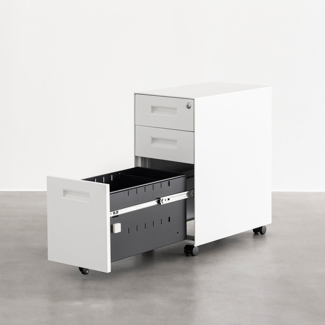 KanademonoWhiteSteelSlimCabine