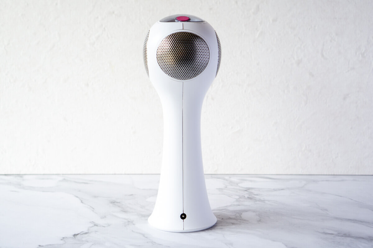 ついに日本での発売再開！パーソナルレーザー脱毛器トリア 4X 使用