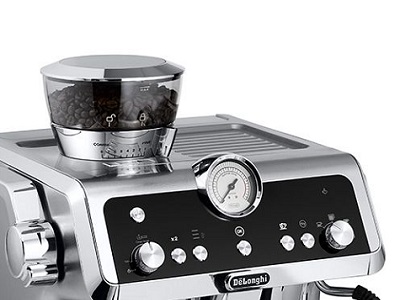 デロンギの豆から挽けるエスプレッソ&カプチーノメーカー、6月に日本初
