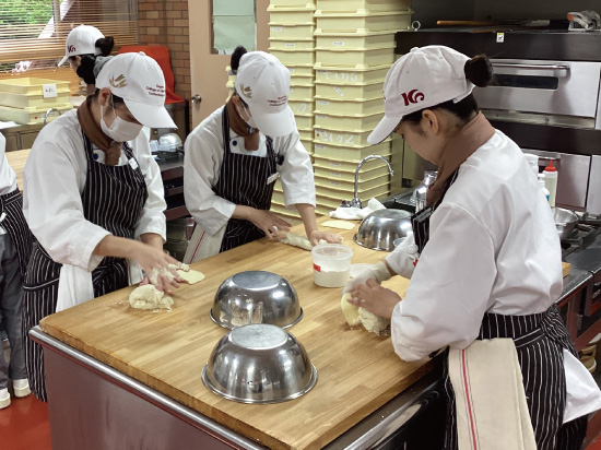 KAGAWAの製菓］パンは作るのでなく、生地を育てる | 香川調理製菓専門