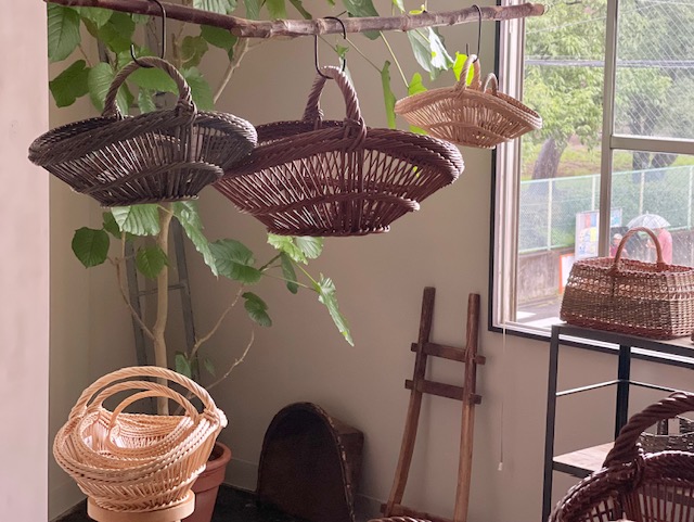 日本のかご・世界のバスケット専門店 | 世界のかご カゴアミドリ