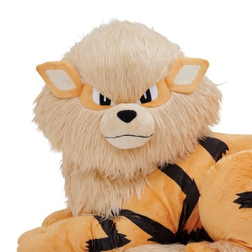 もふもふ！でけえ！ ウインディの1／2スケールの添い寝ぬいぐるみ