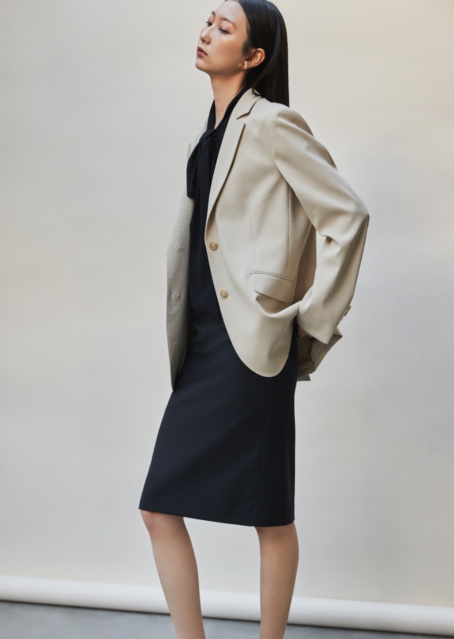 ストレッチ！ウォッシャブル！レディーススーツなら「eスーツ