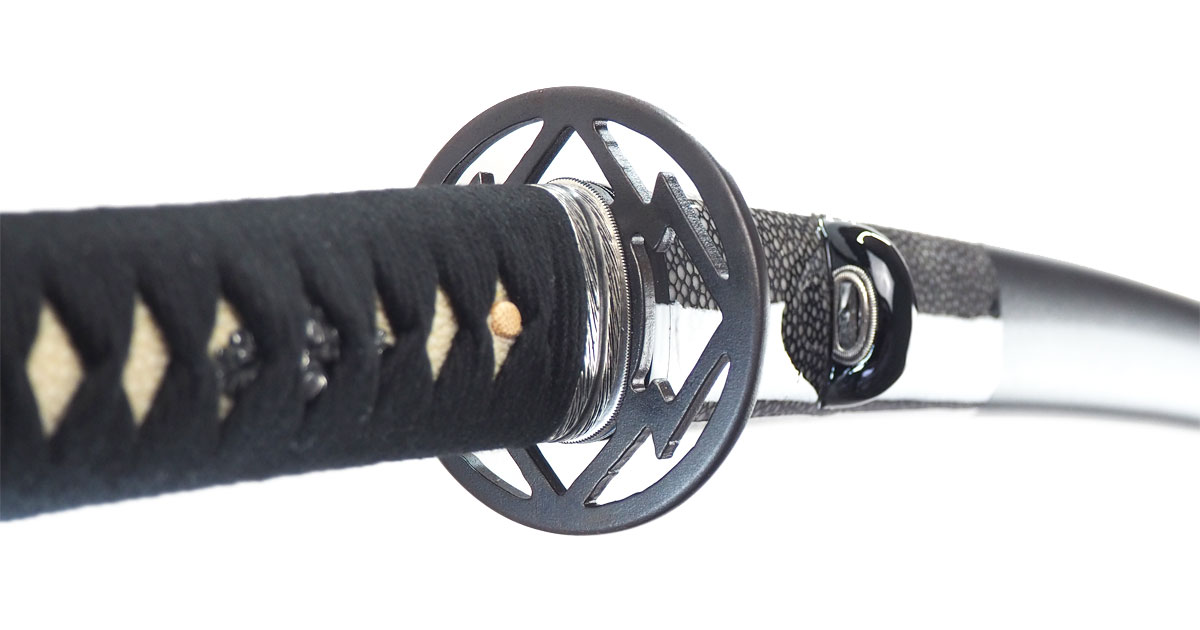 東京都H様 居合刀特注製作（本黒石目塗腰鮫着鞘） - 刀部 かたなべ