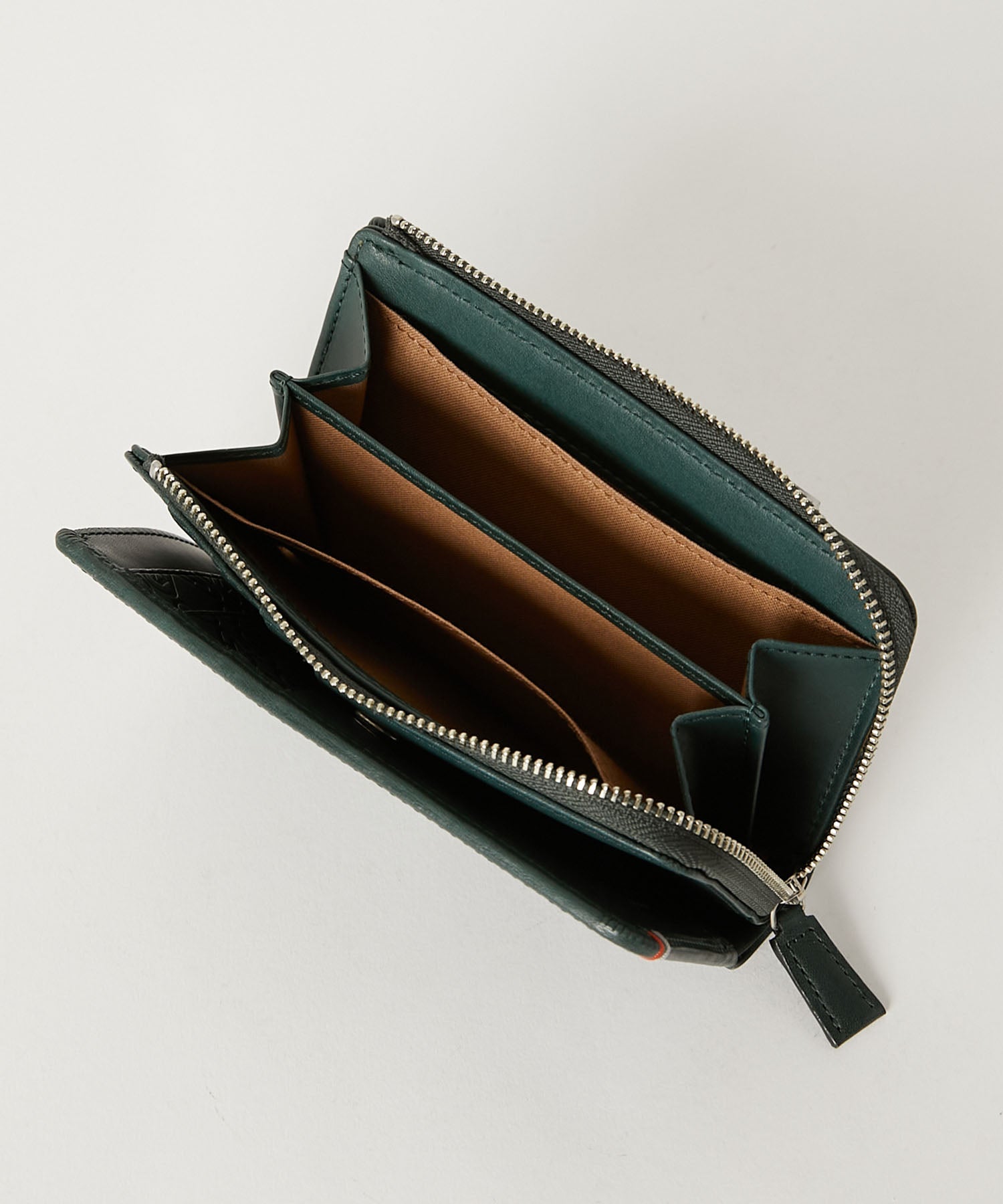 KATHARINE HAMNETT LONDON】VEGA L字ファスナー ミドルウォレット (490