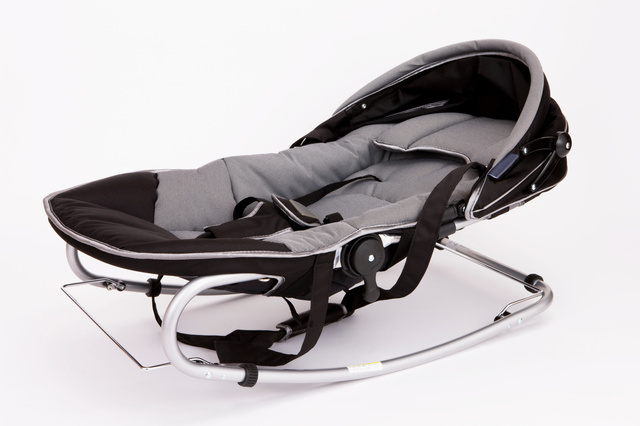 バウンサーとハイローチェアの違いって？それぞれの特徴やおすすめ