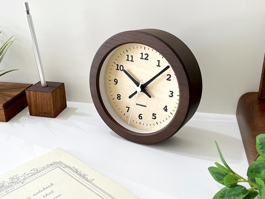 km-132_dual_use_clock_7