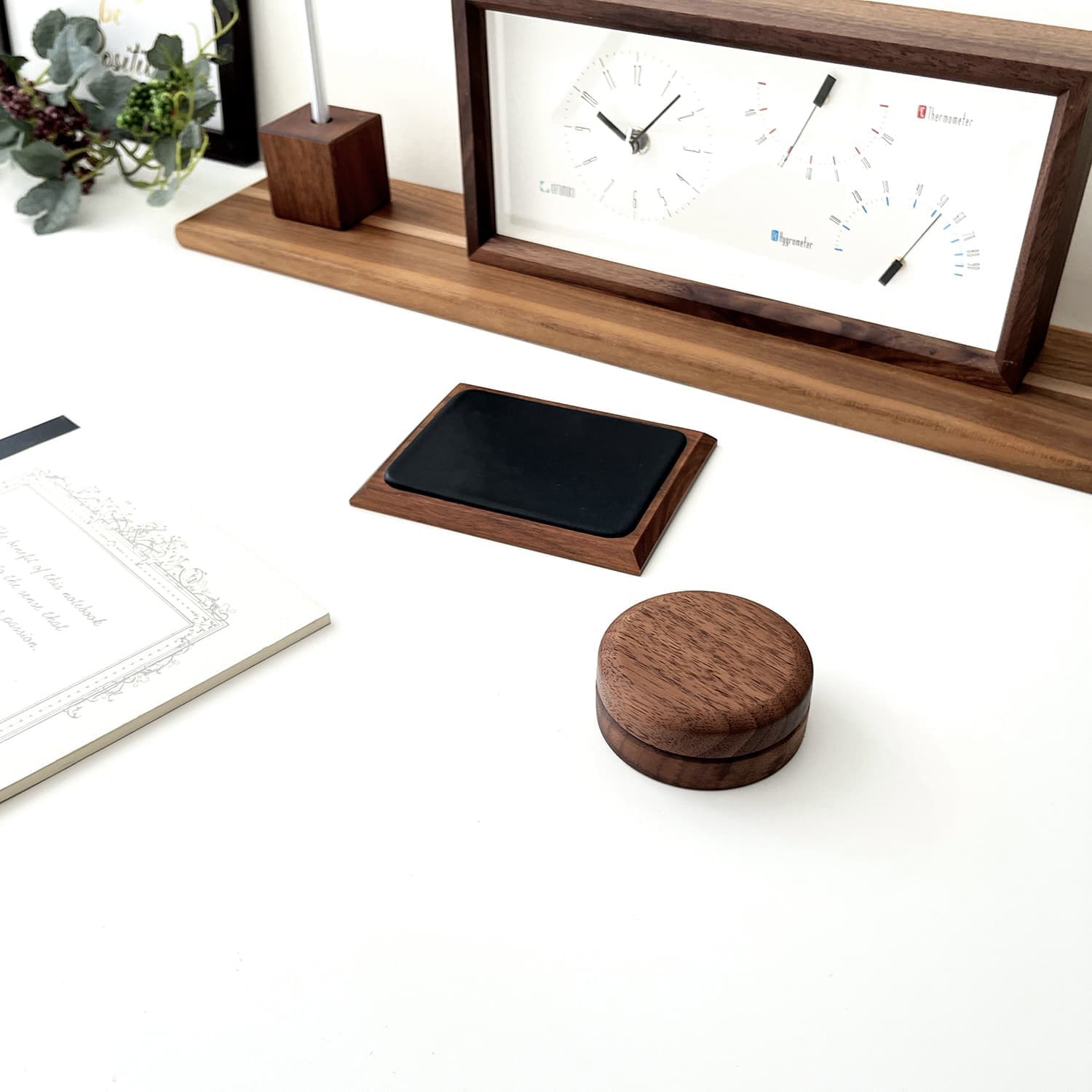 km-09_朱肉40号of加藤木工株式会社