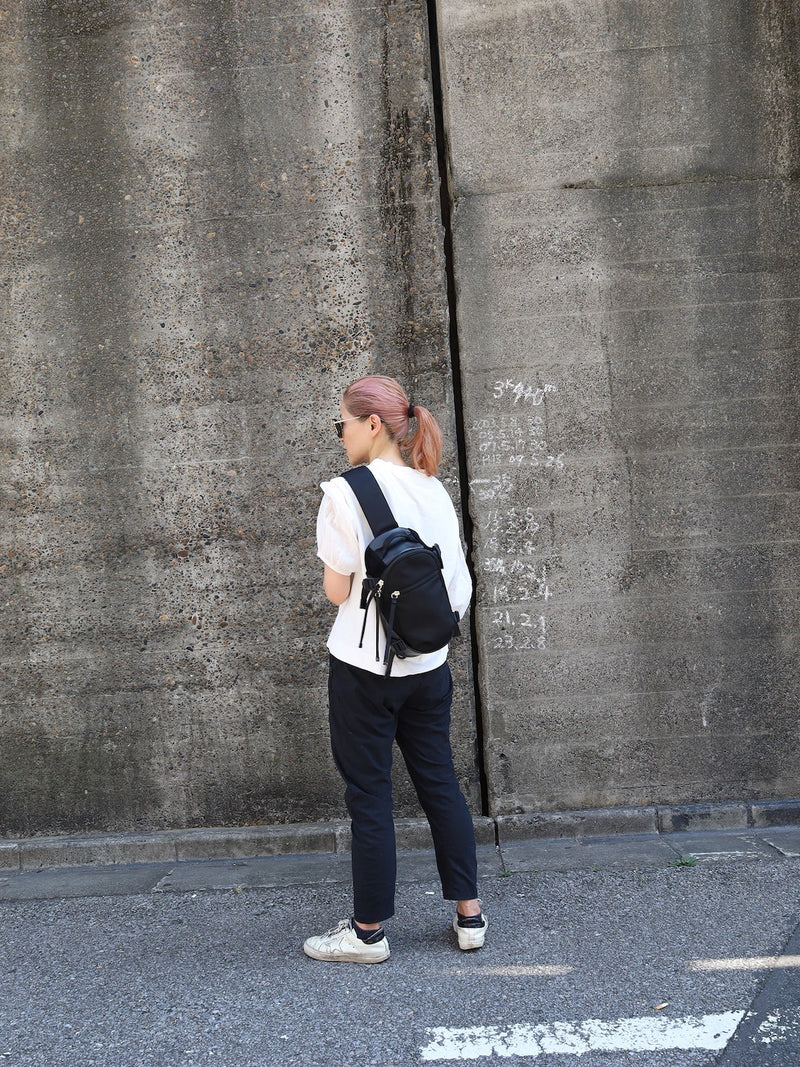 軽量ナイロンボディバッグ – KATSUYUKIKODAMA PARADIDDLE