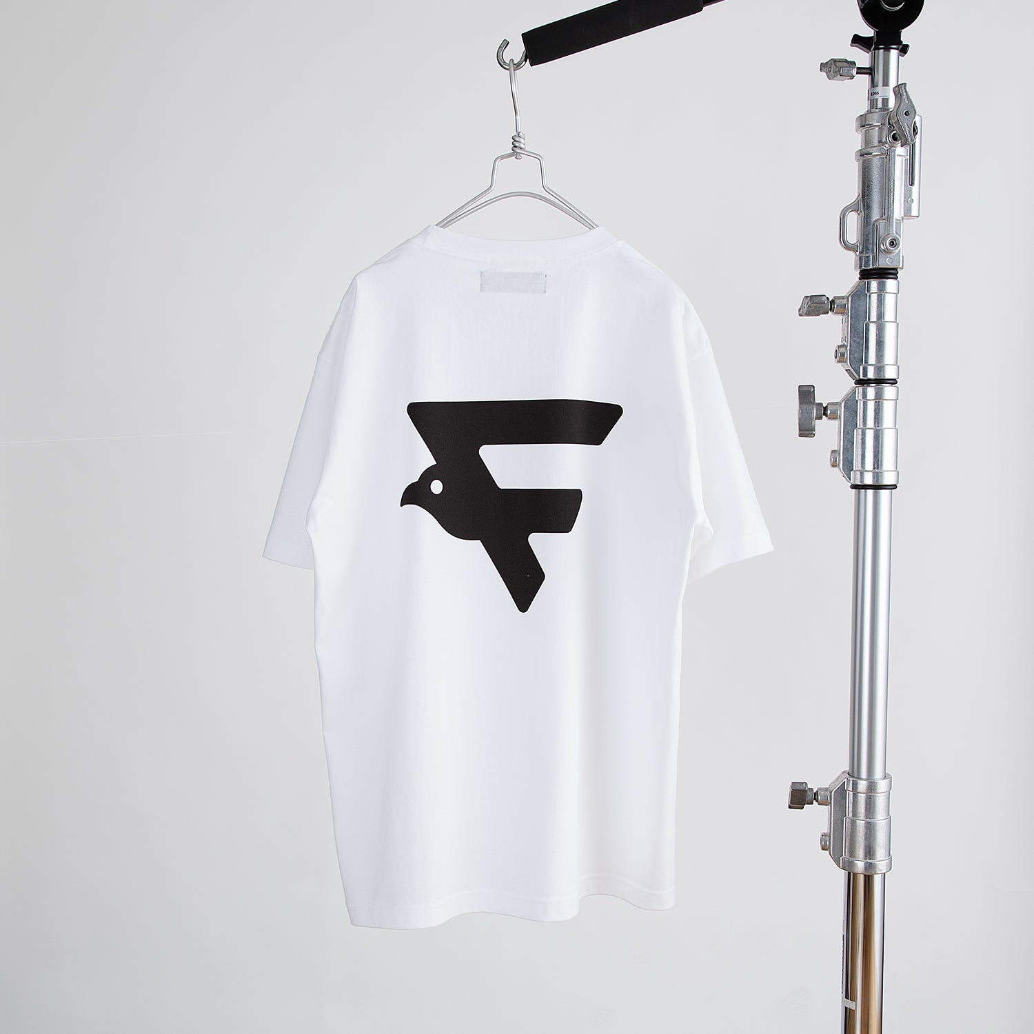 KAWASAKI HAWKS LOGO T-shirt WHITE – KAWASAKI HAWKS | カワサキホークス