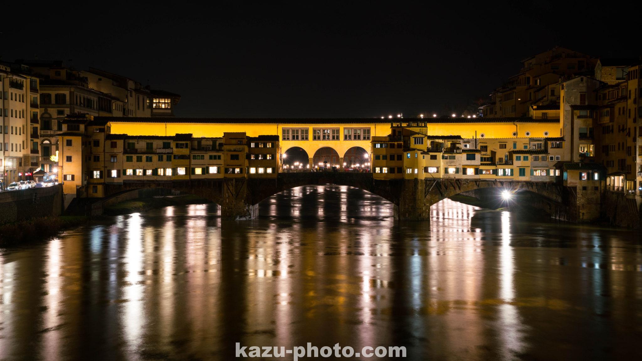 フィレンツェの写真スポット ヴェッキオ橋の夜景を撮影 | αのEVFが