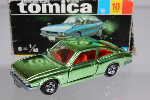 ミニカーショップ ケンボックス トミカ 黒箱☆10☆いすゞ117クーペ