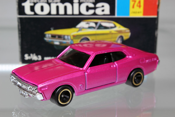 ミニカーショップ ケンボックス トミカ 黒箱☆74☆日産ローレル2000SGX