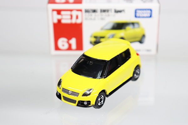 ミニカーショップ ケンボックス トミカ 赤箱☆61☆スズキスイフト