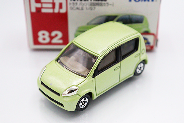 ミニカーショップ ケンボックス トミカ 赤箱☆82☆トヨタパッソ (初回