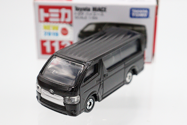 ミニカーショップ ケンボックス トミカ 赤箱☆113☆トヨタハイエース