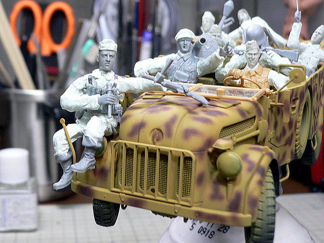 シュタイヤー1500A/01 ドイツ軍大型軍用乗用車 タミヤ 1/35 組立と塗装