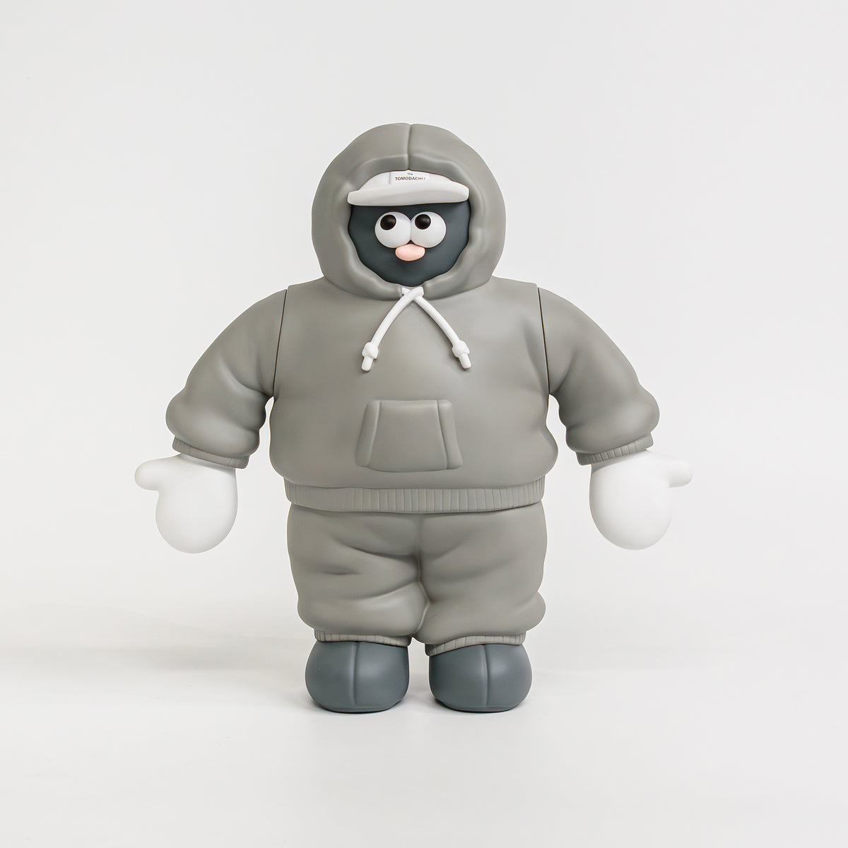 2 スウェットを着たソフビのトモダチ！ / The TOMODACHI！