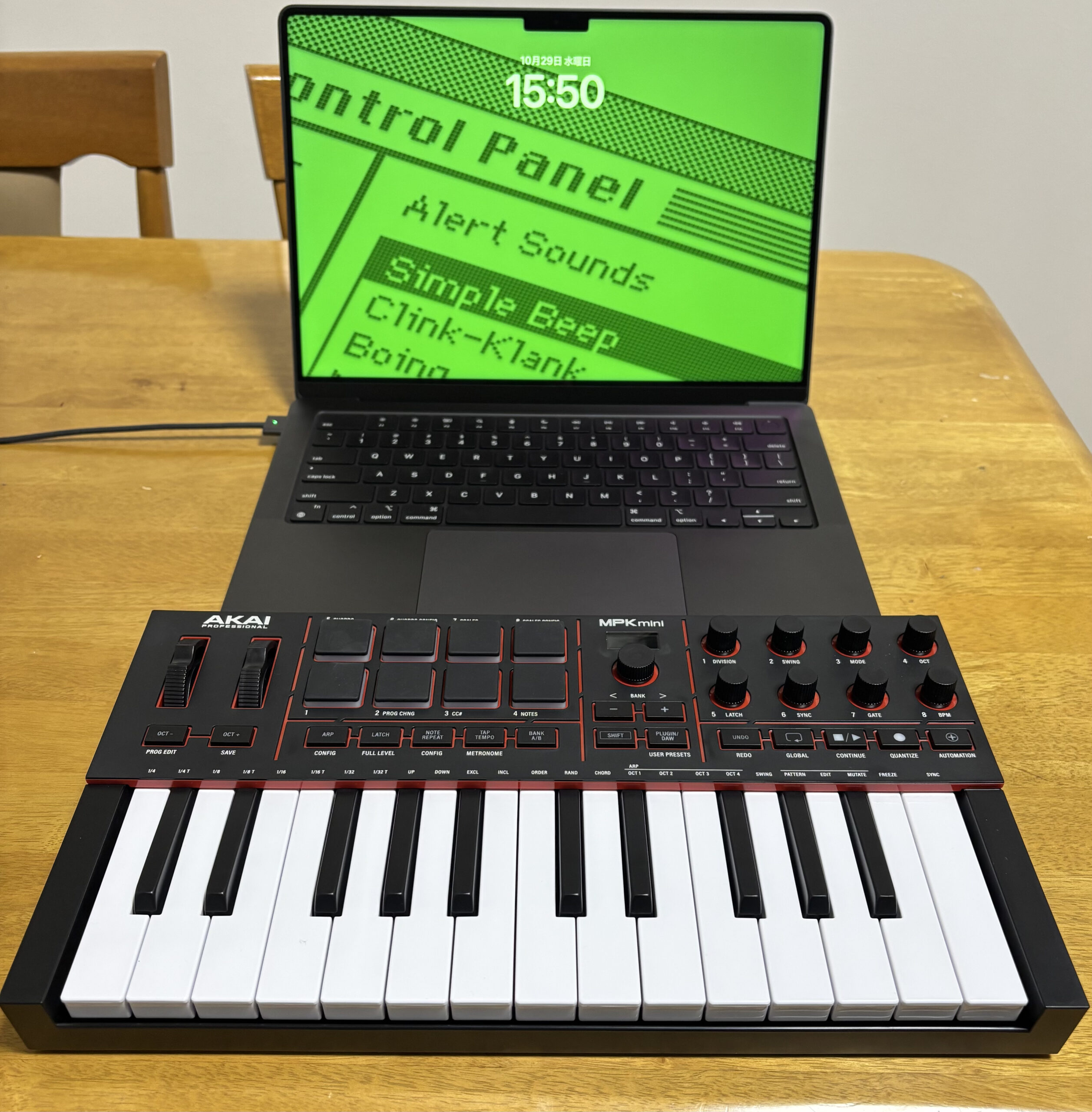 2025年最新】AKAI MPK mini 4レビュー｜DTM初心者にもおすすめのMIDI