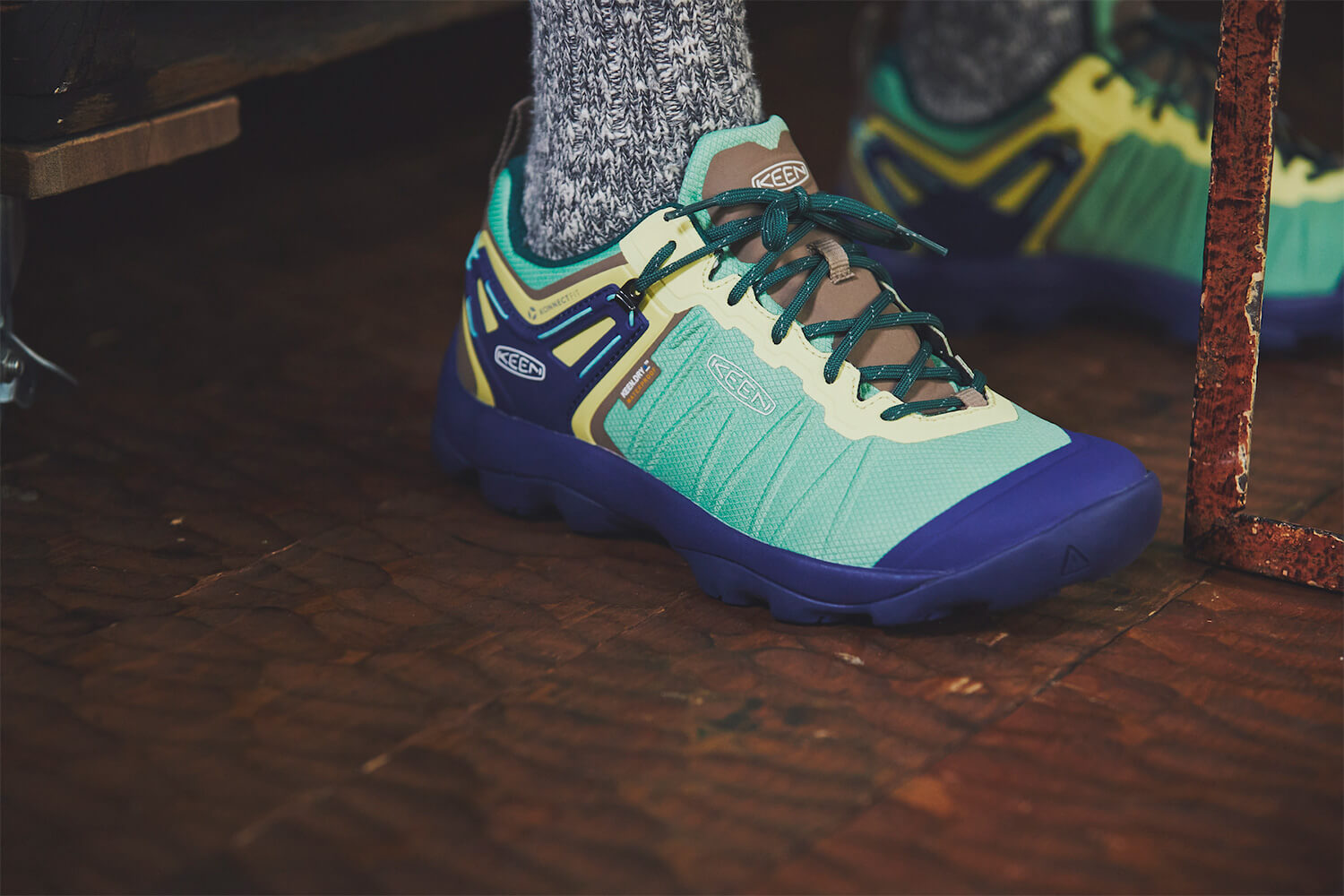 井浦新と葛飾北斎。タブーを破ったその先に生まれたシューズとは