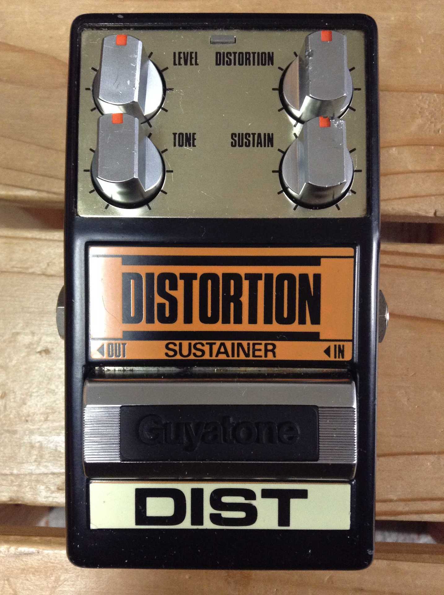 Guyatone PS-011 DISTORTION SUSTAINER: 昔に比べりゃ 金も入るし・・・・