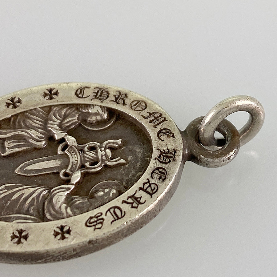 CHROME HEARTS Angel medal oval V2 2352-304-2213-9100 Pendant top