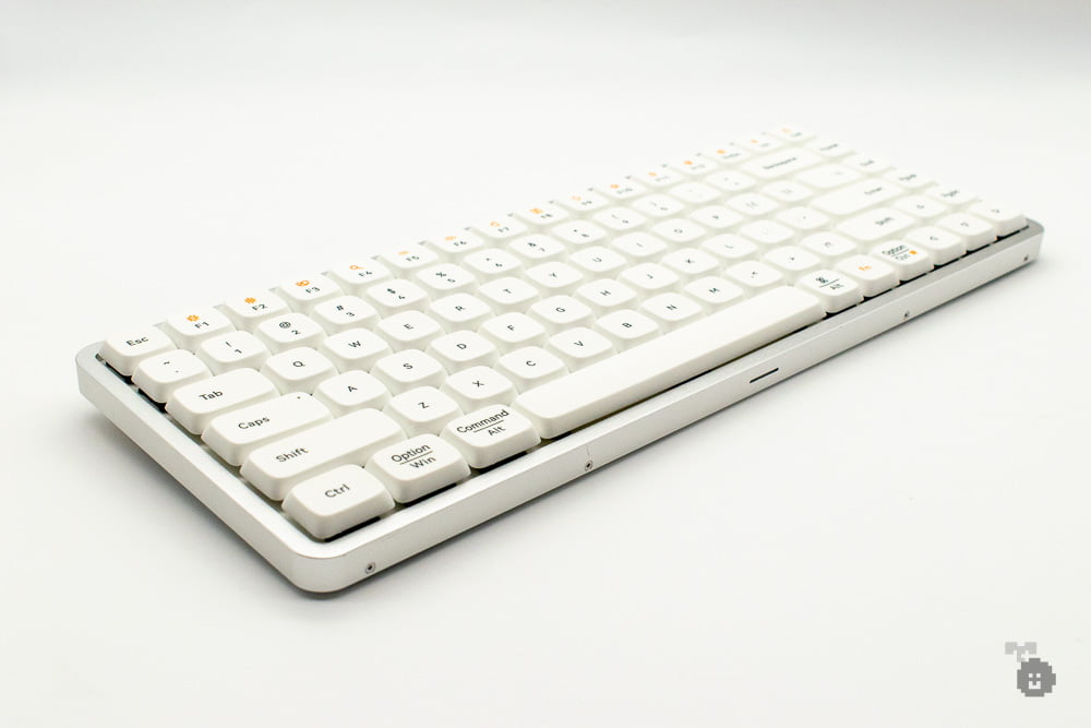 Lofree Flowレビュー。ロープロキーボード界でダントツの打鍵感