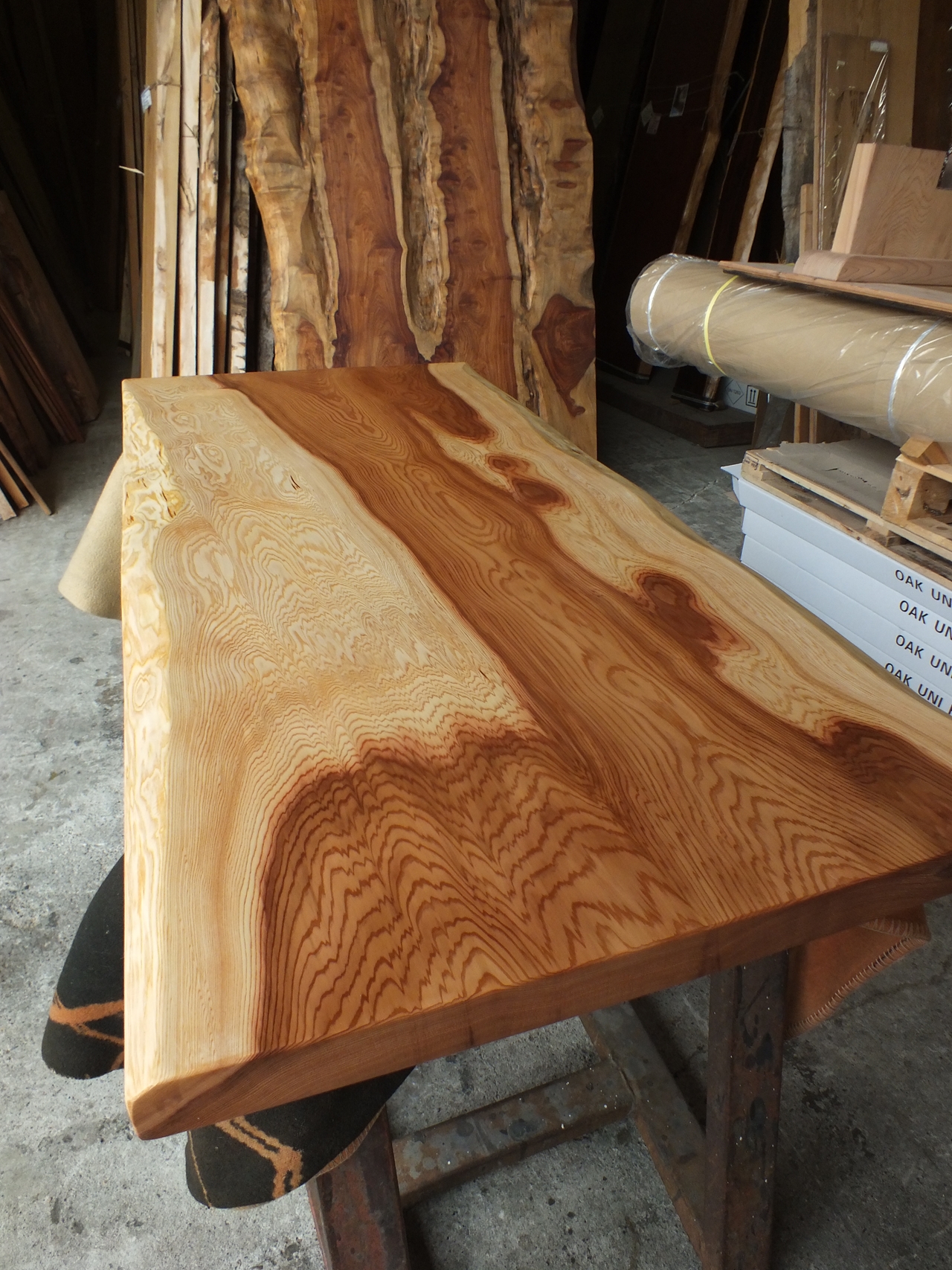 見てよし！使ってよし！【座卓&つい立】 | 一枚板xオイル仕上げの専門