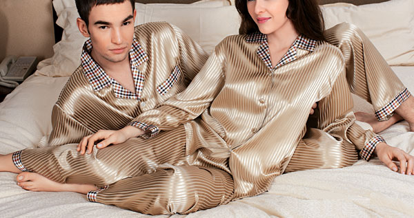ストライプ シルクパジャマ（紳士・婦人／ゴールド）