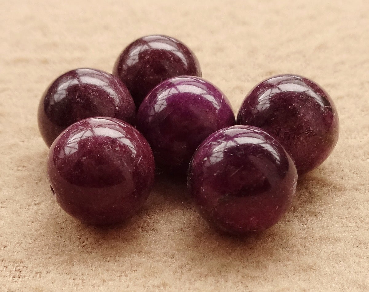 スティヒタイトの効果・意味【平和をもたらす】助け合いの輪の中に参加