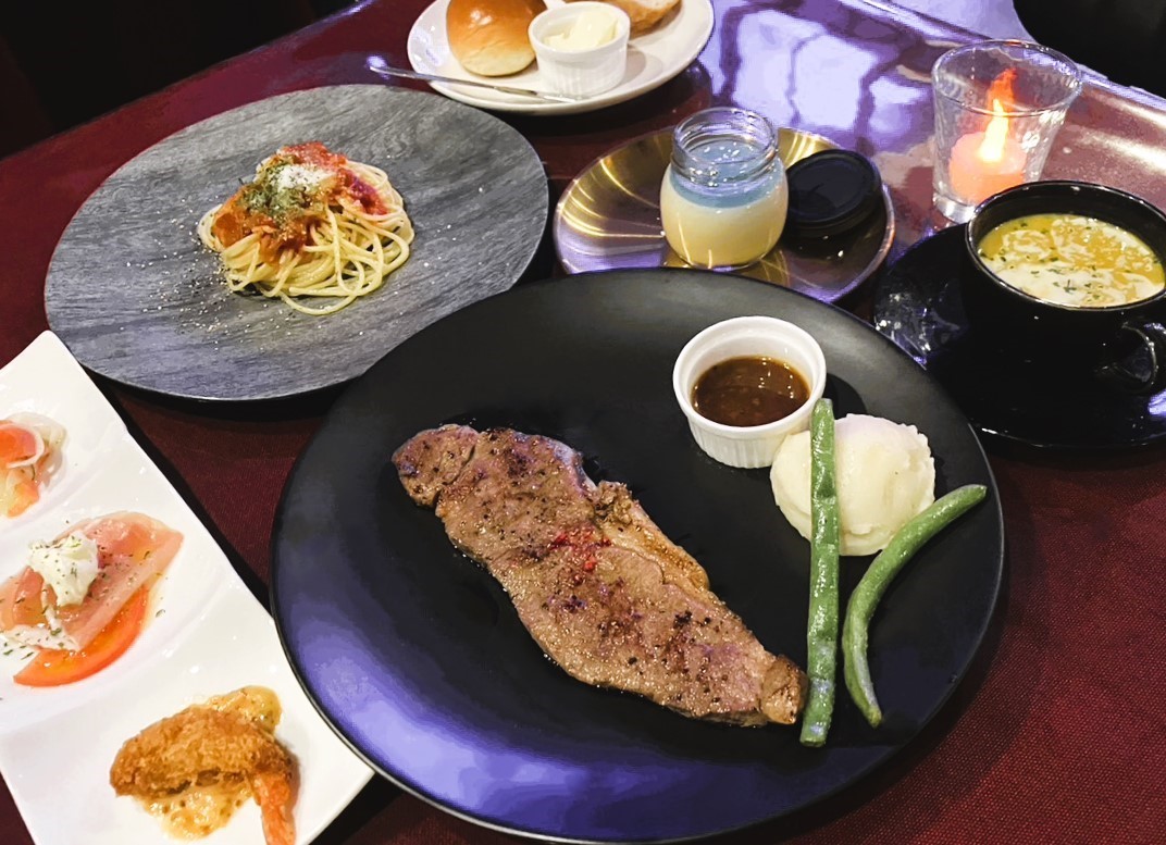 皿倉山展望台レストランで＜1日5組限定のスペシャルコース＞提供 100億