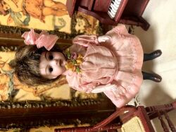 ジャーマンアンティーク シモン・ハルビックのミニョネットビスク