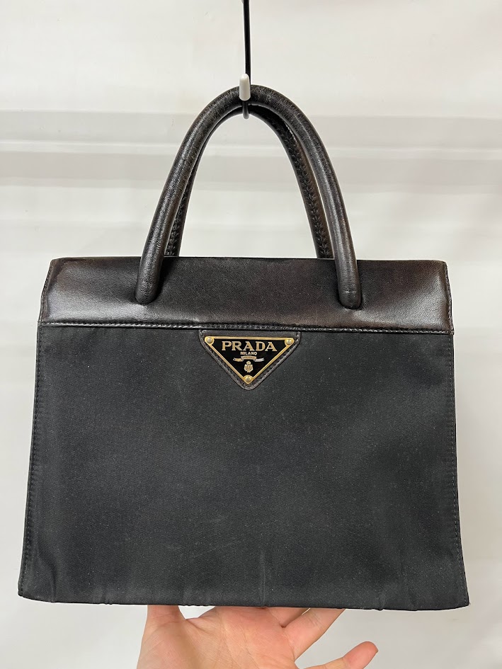 PRADA(プラダ)・ハンドバッグ・リカラー補修【Before/After】 | 革修理
