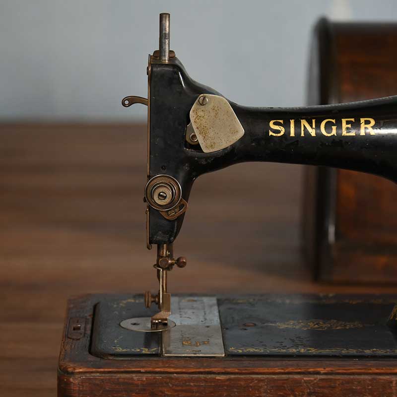 シンガー 手回しミシン /SM-71D – 神戸アンティークウェアハウス